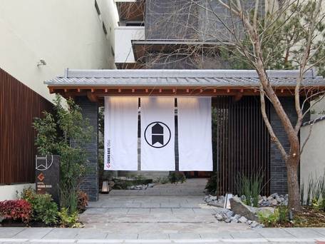 グランドベース大須 / 1