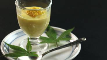 食事・飲み物 / 25