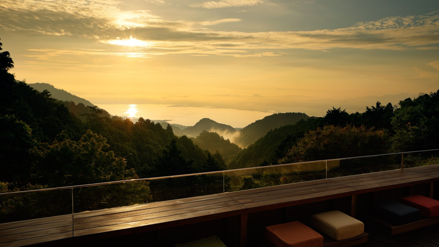 澄んだ環境と絶景を魅せる「比叡山」の過ごし方3554378