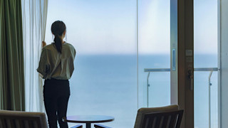 ツインルーム B - 相模湾を見下ろすロケーション -