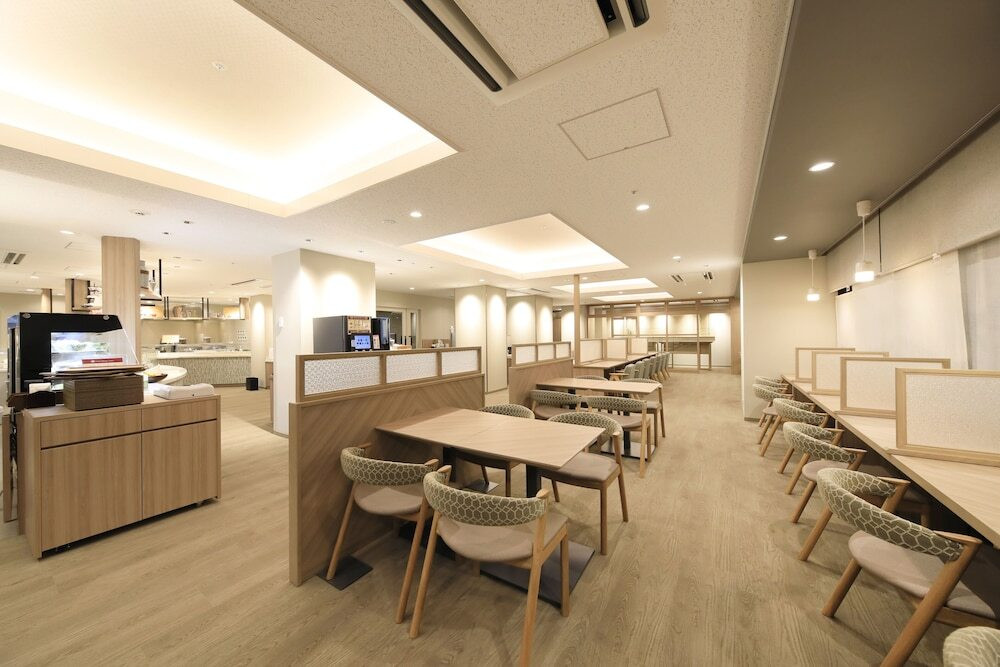 立地抜群の駅前ホテルで盛岡三大麺を制覇4021504