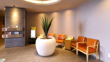 ロビー応接スペース / 3