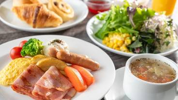 朝食ビュッフェ / 3