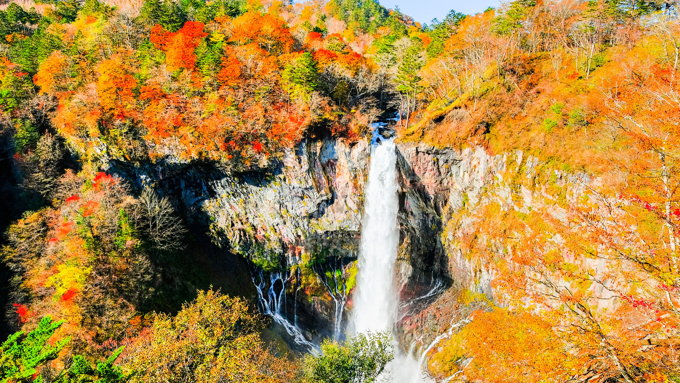 華厳の滝 （秋）
