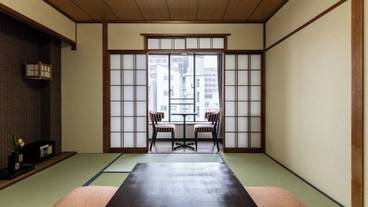 客室 / 5