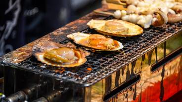 黒門市場の魚介焼き / 4