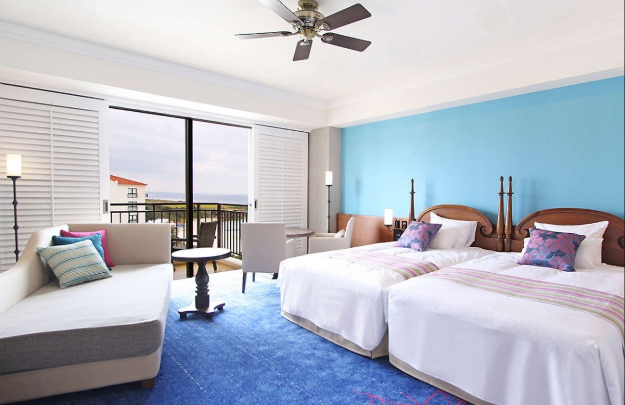 2. 南欧風ビーチリゾート「ホテル日航アリビラ」3504038