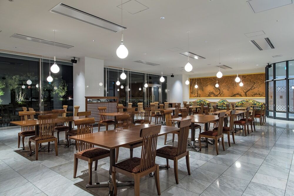 レストラン「庭の食卓･四季」②