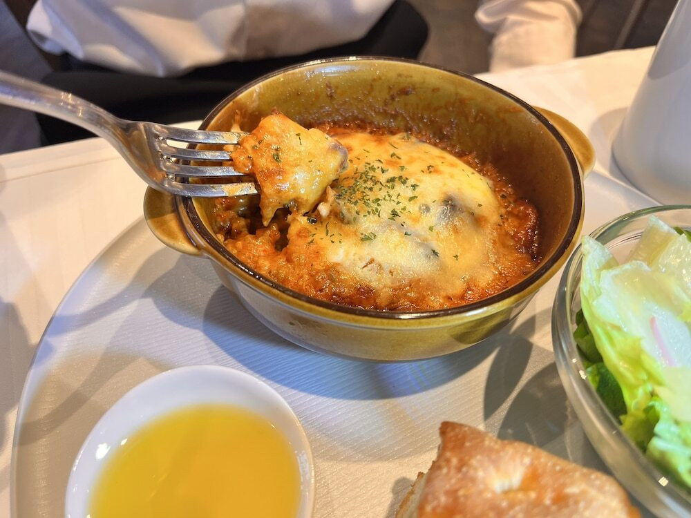 朝食