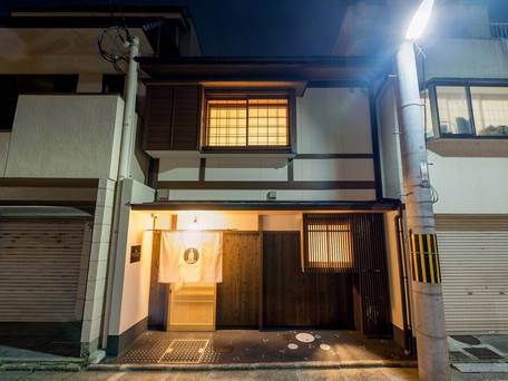 RESI STAY Villa Silktree / 4