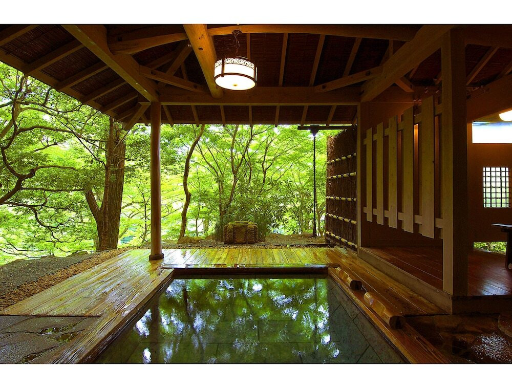 箱根「四季の湯座敷」武蔵野別館（ハコネシキノユザシキムサシノベッカン） / 1