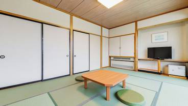 客室 / 37