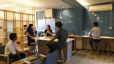 ロビー応接スペース / 2