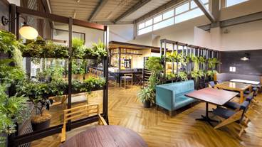 RESTAURANT & BAR 舷 / 1