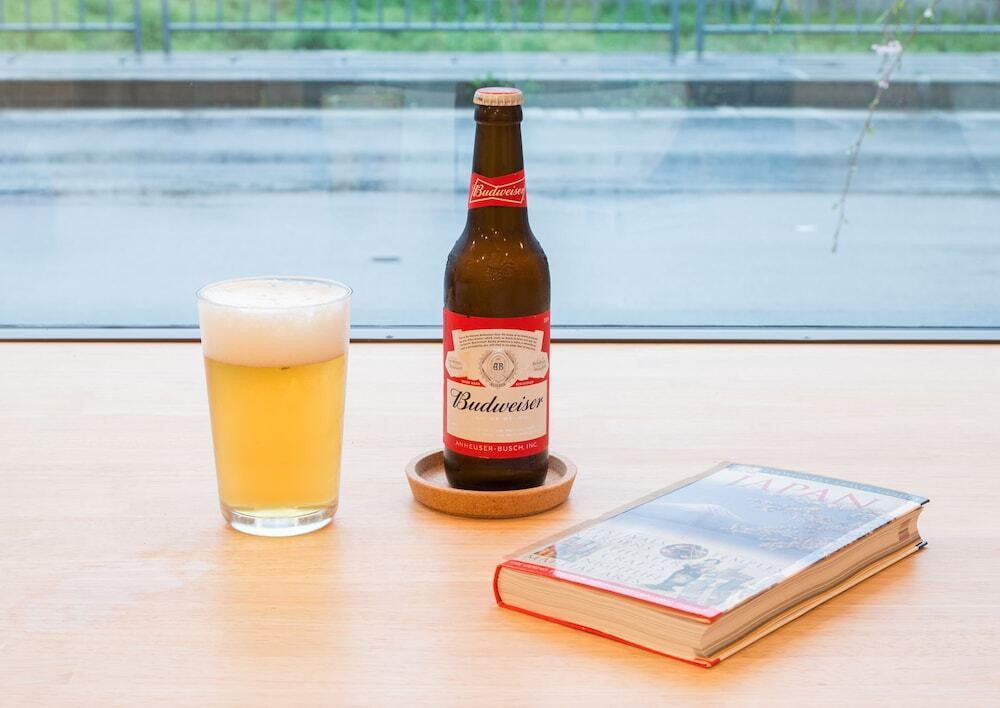 バー (施設内)