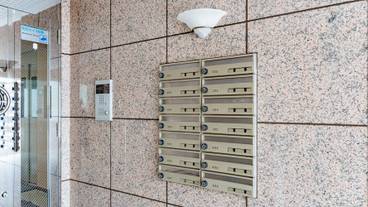 施設の入り口 / 4