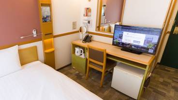 客室 / 11