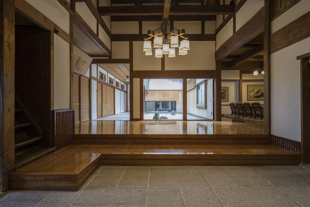 内部エントランス