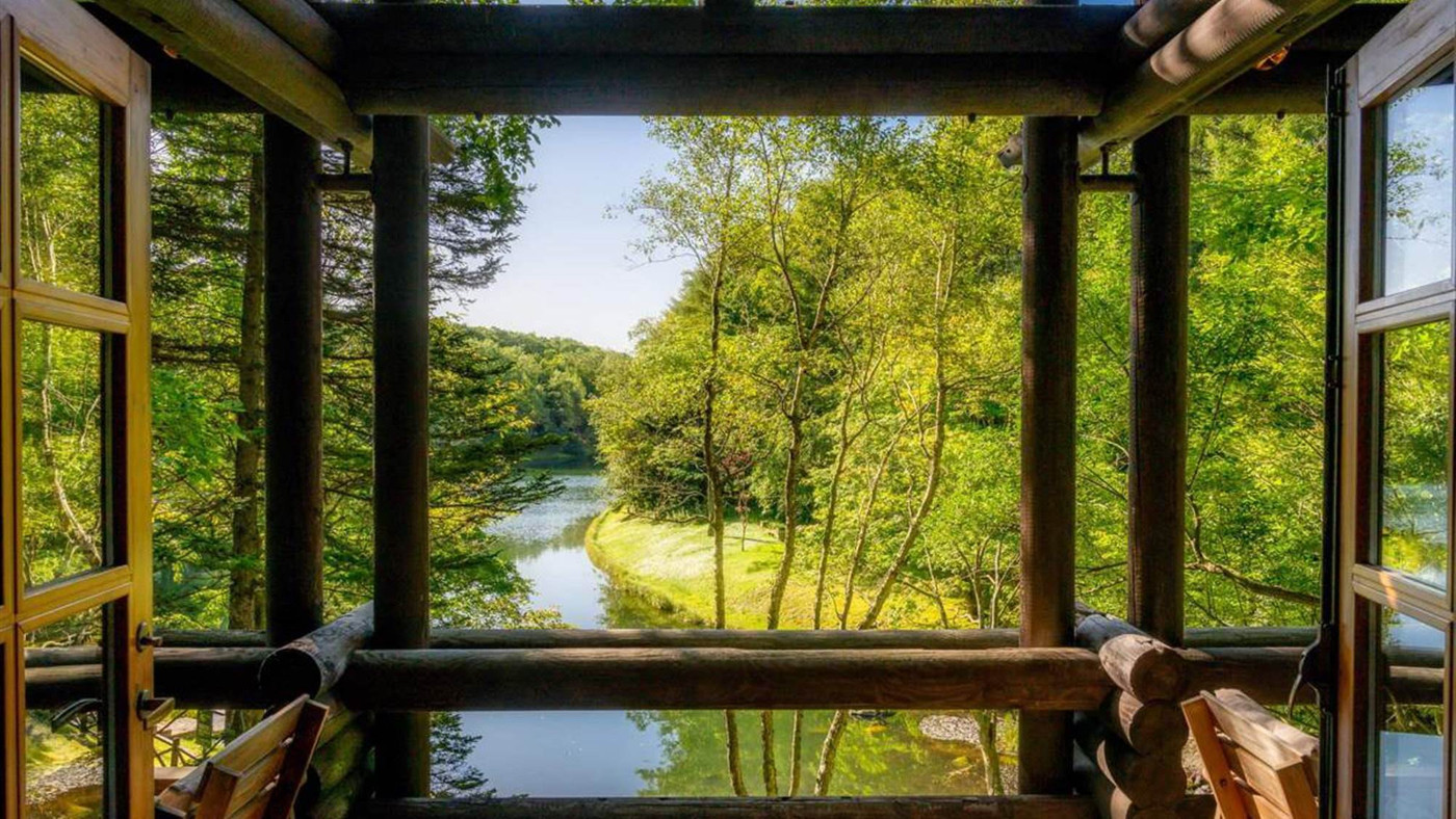 大自然に囲まれたフィンランド産ログ材使用の本格コテージ4068320