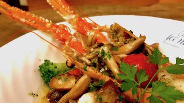 食事・飲み物 / 15