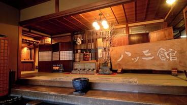 内部エントランス / 2