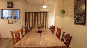 客室内のダイニングエリア / 24