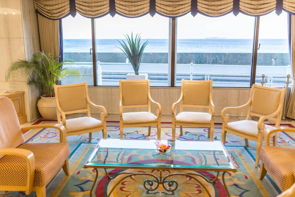 ロビー応接スペース