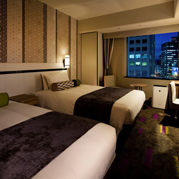 華やかな料理に惚れ惚れ4264329