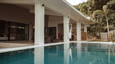 インフィニティ プール / 4