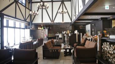 ロビーラウンジ / 3