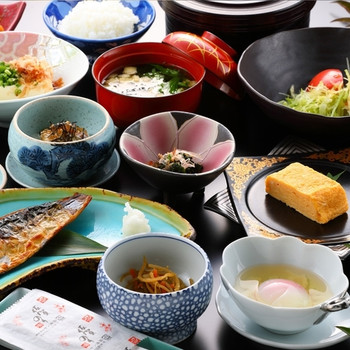 贅沢な海鮮しゃぶを堪能!朝食もボリュームたっぷり4240482