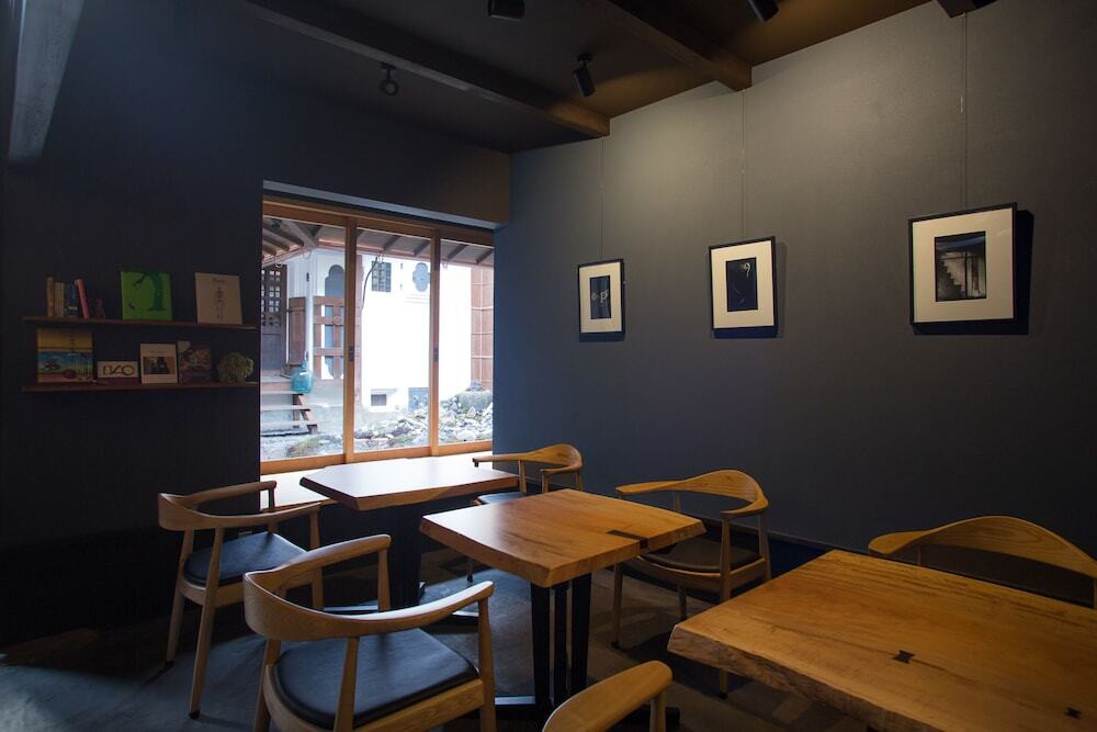 ロビーラウンジ