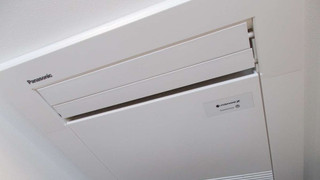 キングベッドルーム (2名利用) 禁煙室