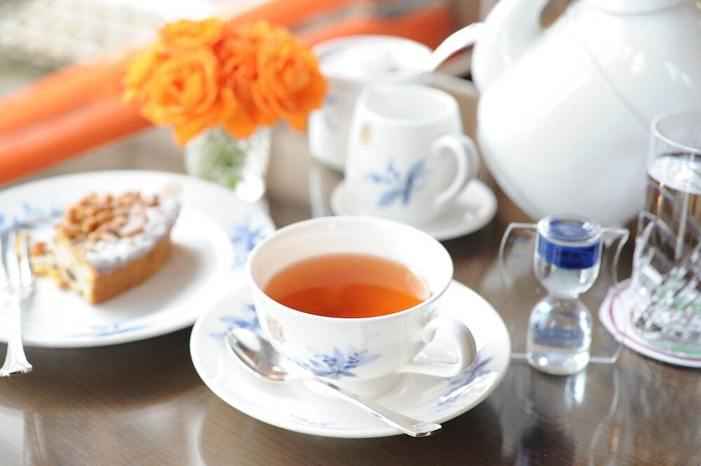 クラシカルなティーラウンジでほっとひと息4264316