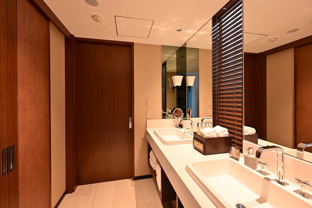 デラックススイートの洗面スペース例