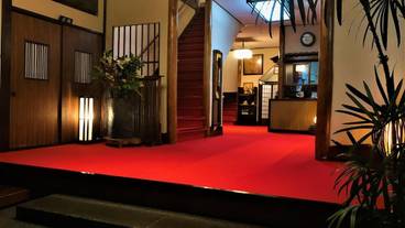 内部エントランス / 2