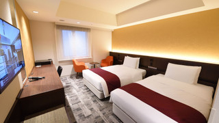 ツインルーム シングルベッド 2 台 喫煙可