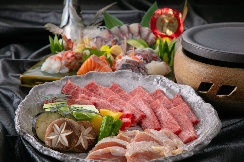 青湯を楽しめる森に包まれた静かな宿4231521