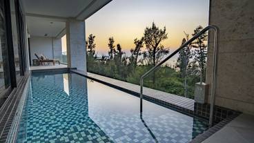 エグゼクティブスイート プライベートプール / 4