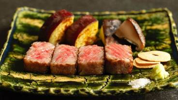 食事・飲み物 / 13