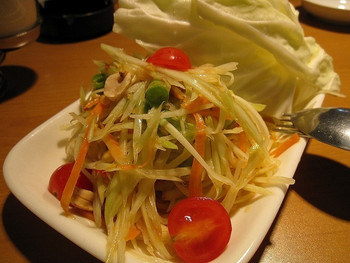 「コカレストラン＆マンゴツリーカフェ 有楽町」料理 1086221 ソムタムタイ