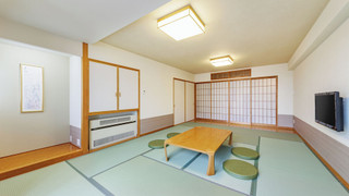 かぞくスイート和洋　ツイン＋12畳（禁煙）