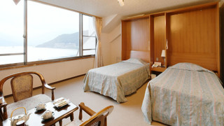 【最上階客室】河口湖ビュー禁煙 洋室ツインルーム