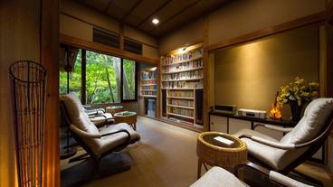 読書室 白樺 / 1