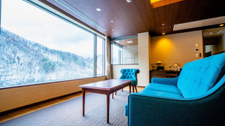 客室温泉展望風呂付ラグジュアリー 牛肉コースディナー 禁煙 (50平米・定員3名)