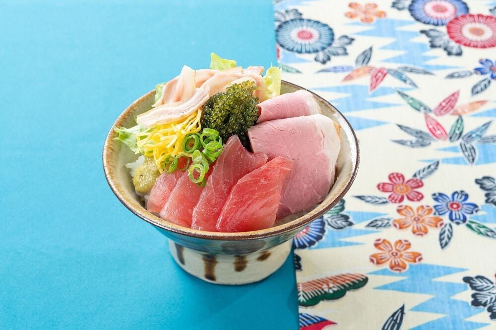 手作り海鮮丼と沖縄らしいビュッフェ内容にきゅん♡4379284