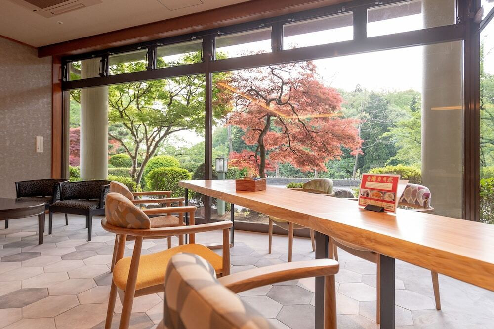 ロビーラウンジ