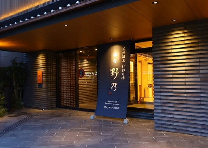 コンセプトは、「都会に佇む和風旅館」。全館畳敷きなので、靴を脱いで寛いで