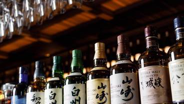 バー お酒イメージ① / 11