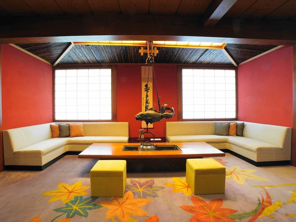 ロビーラウンジ